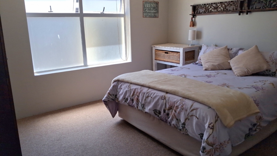 6 Bedroom Property for Sale in Stilbaai Wes Western Cape